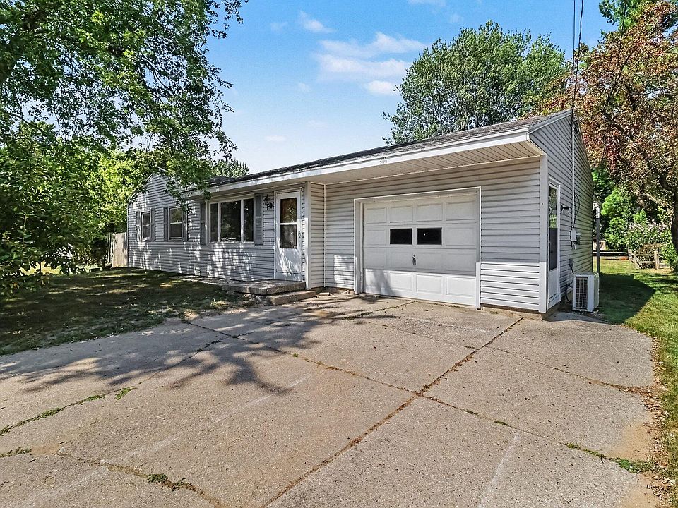 1st image of 306 W Beryl St