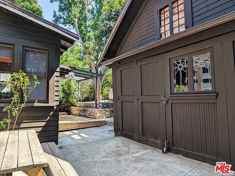 216 Mount Washington Dr — Photo 3