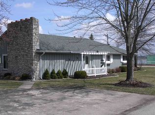 8136 E Cherokee Rd, Syracuse, IN 46567