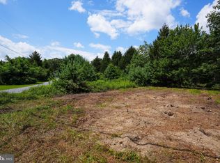 Cherry Hill Rd, Parryville, PA 18244