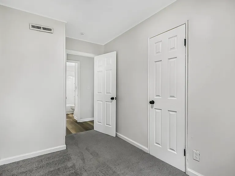 4483 Saint Margaret Ln — Photo 18