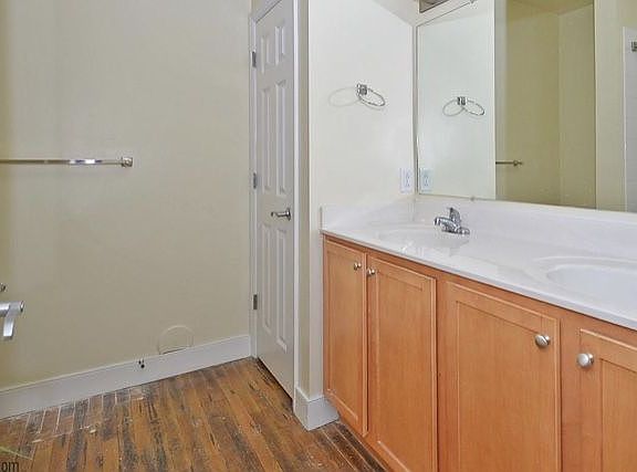 2nd image of 525 E Grace St APT 103