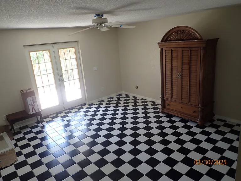 1st floor bonus area with full bath.