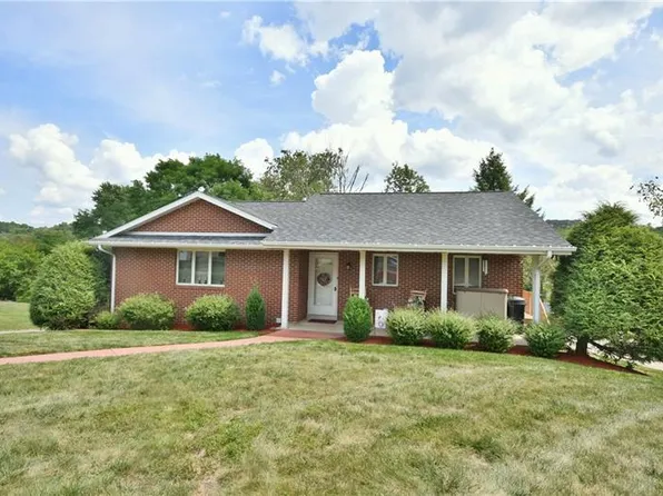135 Stump Dr, Rostraver Township, PA 15012