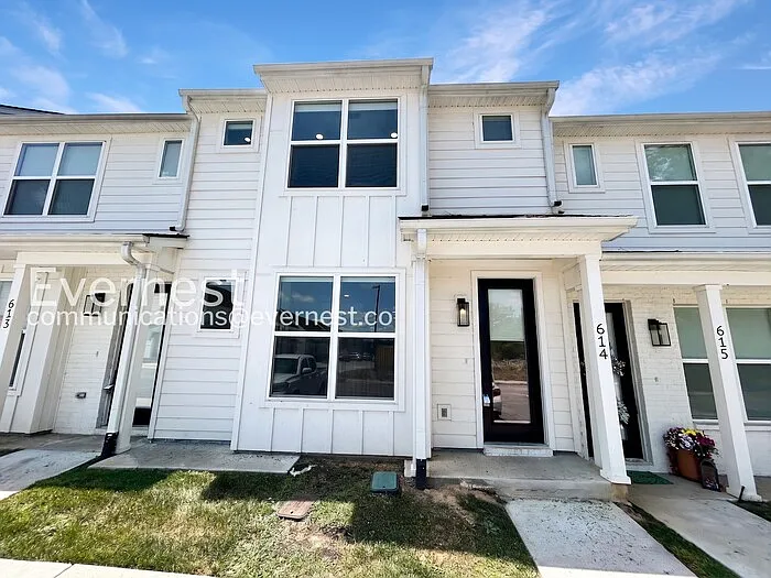 614 Mason Ward Pl — Photo 1