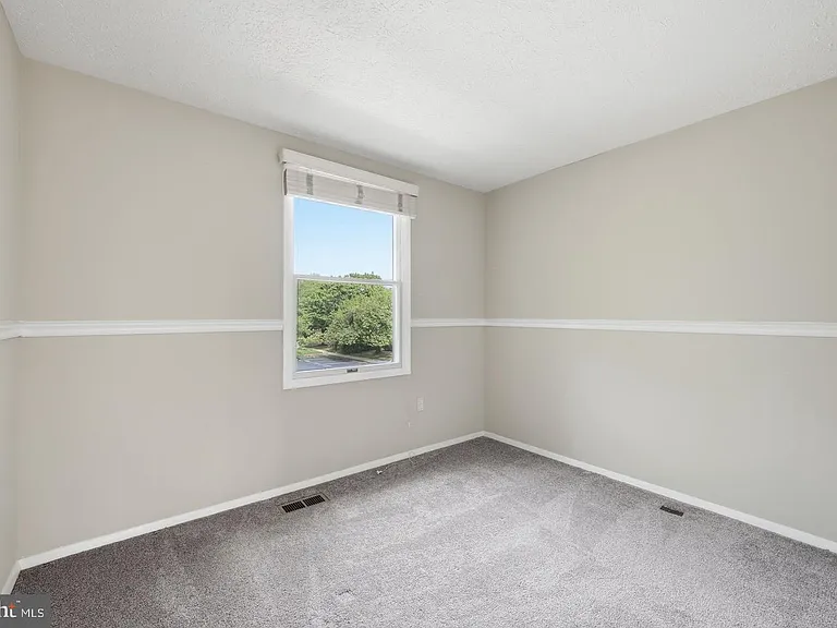 7619 Nutwood Ct — Photo 19