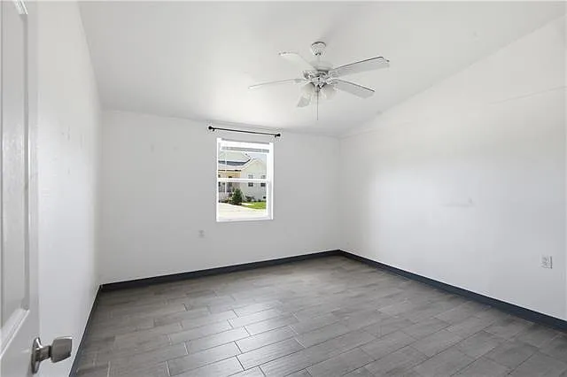 3319 Colorado Ave — Photo 8