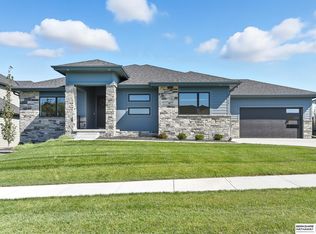 3913 S 212th St, Elkhorn, NE 68022