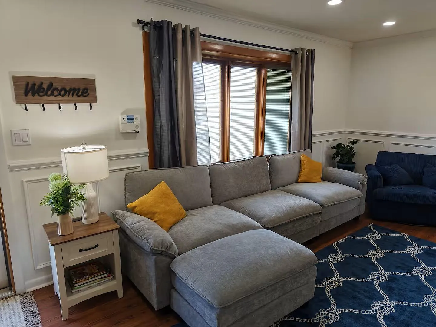3 bed, 1.0 bath, 7797 sqft, $741 — Photo 3