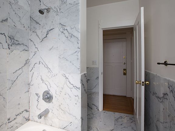 4th image of 1440-1450 Washington St #1446-02