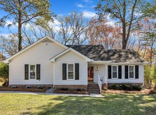 5508 Lake Garden Ct, Raleigh, NC 27610