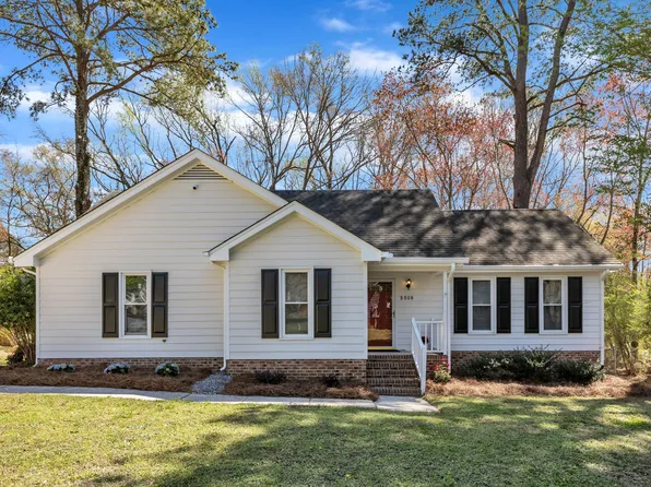 5508 Lake Garden Ct, Raleigh, NC 27610