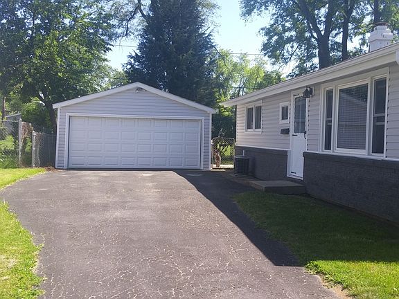 2nd image of 1429 Indian Ln