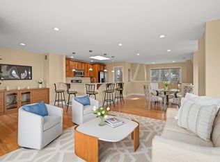 204 Hesperus Ave APT 3, Gloucester, MA 01930