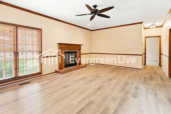 4 bed, 3.5 bath, 3217 sqft, $2,245 — Photo 2