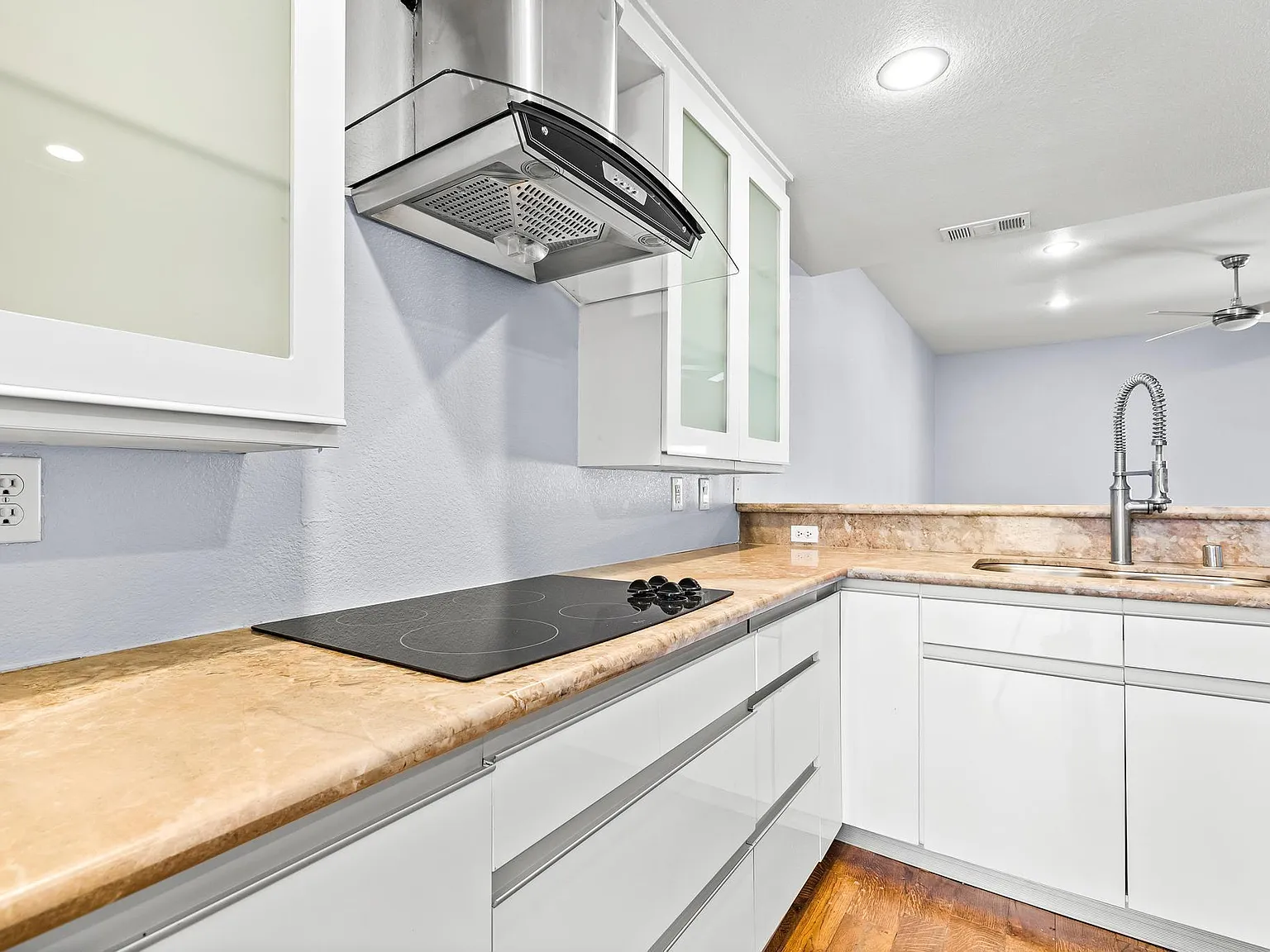 2 bed, 1477 sqft, $2,500 — Photo 4