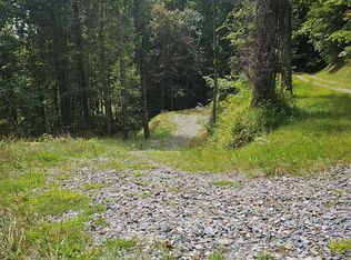 2 Sam Davis Rd, Bryson City, NC 28713