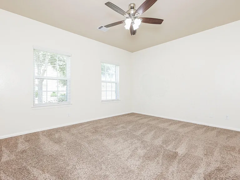 8114 Malago Point Dr — Photo 9