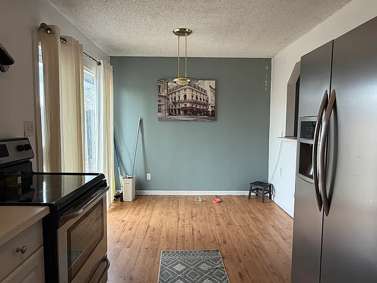 2236 Fernwood Dr — Photo 8
