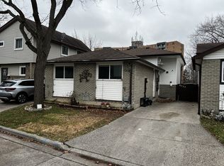 8337 E Moor Ct, Windsor, ON N8S 4M7