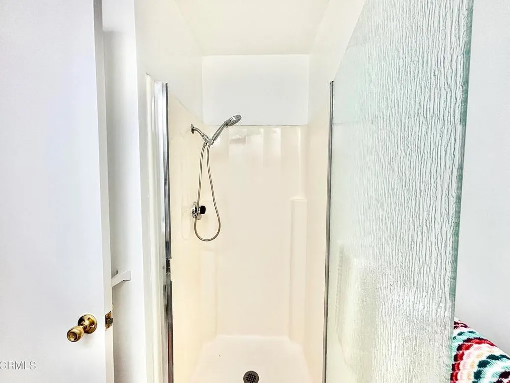 2 bed, 2.0 bath, 988 sqft, $2,600 — Photo 3