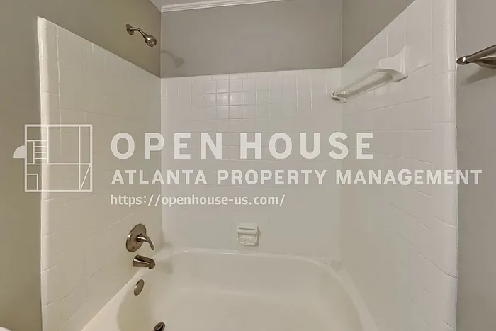 904 Branford Ln NW — Photo 17