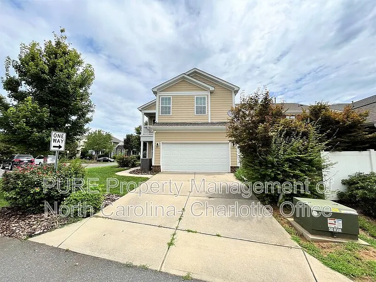 10330 Royal Winchester Dr — Photo 25