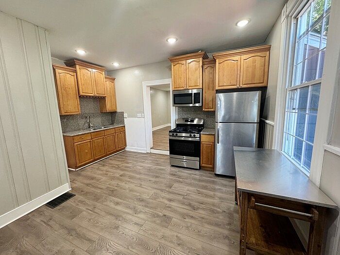 1st image of 1319 Hermes Ave