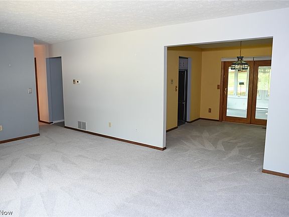 4th image of 1524 Renwood Dr