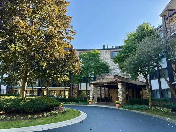 1400 N Yarmouth Pl APT 315, Mount Prospect, IL 60056