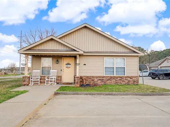 3300 SW Victoria Pl #1-2, Bentonville, AR 72712