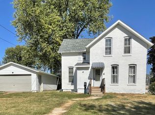 612 E 9th St, Sterling, IL 61081