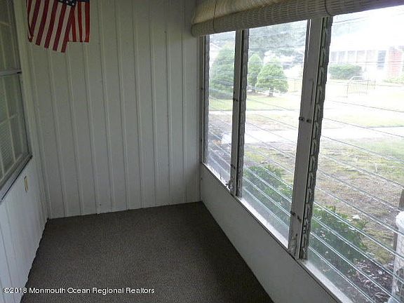 2nd image of 1021A Aberdeen Dr #100A