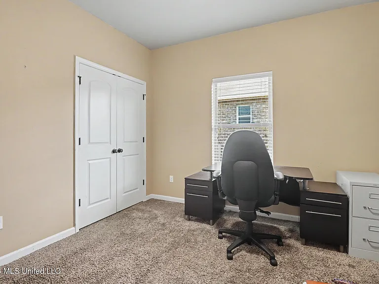 15181 Oberlin Ave — Photo 18
