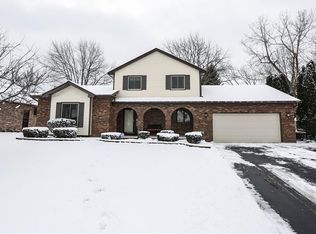 284 Carmas Dr, Rochester, NY 14626