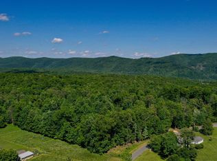 Harper Siding Rd, Lewisburg, WV 24901