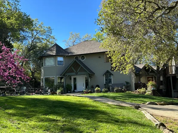 9696 Junewood Ln, Loomis, CA 95650