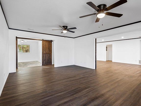5th image of 2046 Longhorn Dr