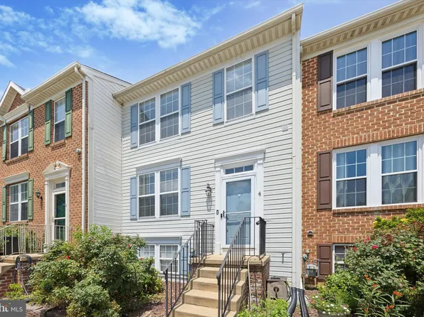 4 W Christina Pl, Newark, DE 19702