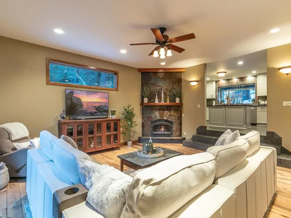 12224 Lemon Ct, Truckee, CA 96161