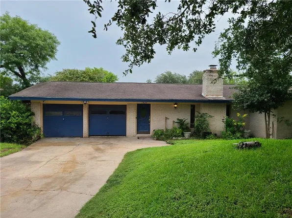 13630 River Forest Dr, Corpus Christi, TX 78410