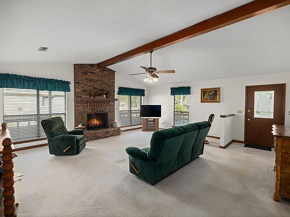 5th image of 2024 Bayshore Dr