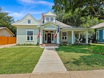 327 E Franklin St, Hillsboro, TX, 76645