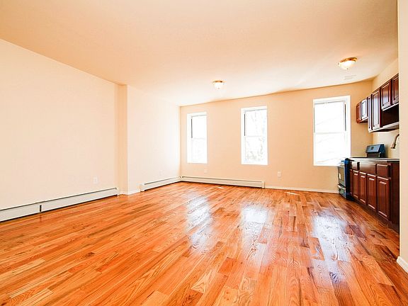 2nd image of 85 Nichols Ave