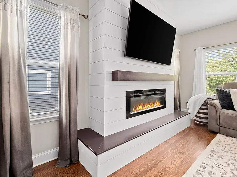 6508 Satjanon Dr — Photo 15
