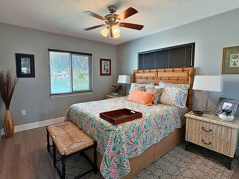 10128 Yacht Club Dr — Photo 18