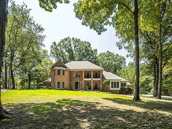 2nd image of 10575 Plantation Woods Dr