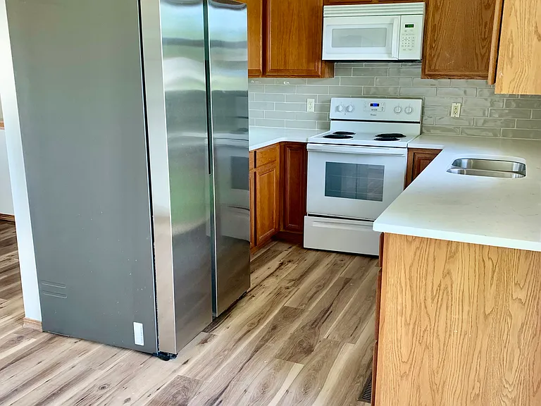 743 S Westview Cir — Photo 25