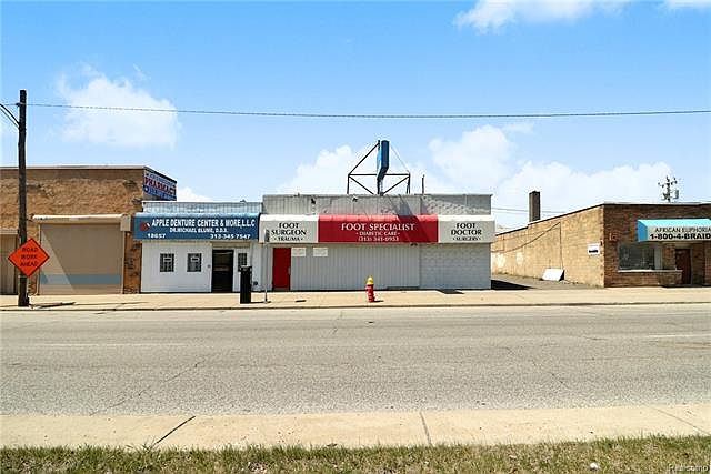 1st image of 18663 Livernois Ave