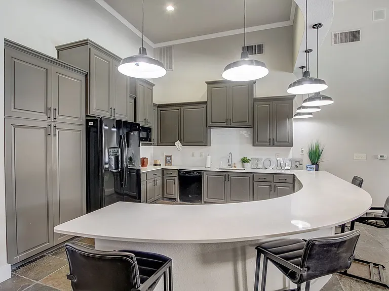 Oasis at Plum Creek Apartments — Photo 21
